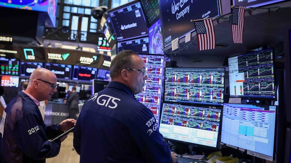 S&P 500 cae y el Nasdaq 100 sufre su mayor caída semanal desde 2025 ante dudas sobre la IA S&P 500 cae y el Nasdaq 100 sufre su mayor caída semanal desde 2025 ante dudas sobre la IA