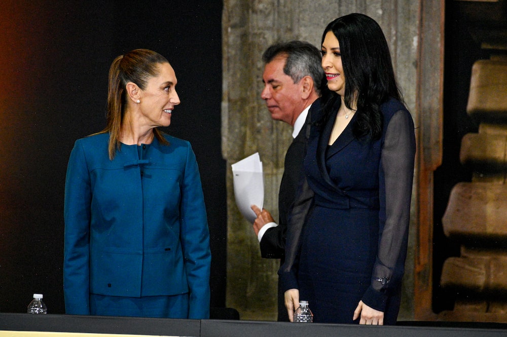 Claudia Sheinbaum, presidenta de México, y Victoria Rodríguez Ceja, gobernadora de Banxico, durante el evento conmemorativo de los 100 años de la fundación de Banxico, en Ciudad de México el 25 de agosto de 2025. Claudia Sheinbaum, presidenta de México, y Victoria Rodríguez Ceja, gobernadora de Banxico, durante el evento conmemorativo de los 100 años de la fundación de Banxico, en Ciudad de México el 25 de agosto de 2025.