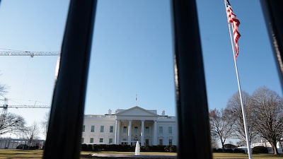 China pide un alto al fuego “inmediato” tras los bombardeos de EE.UU. e Israel contra Irán China pide un alto al fuego “inmediato” tras los bombardeos de EE.UU. e Israel contra Irán