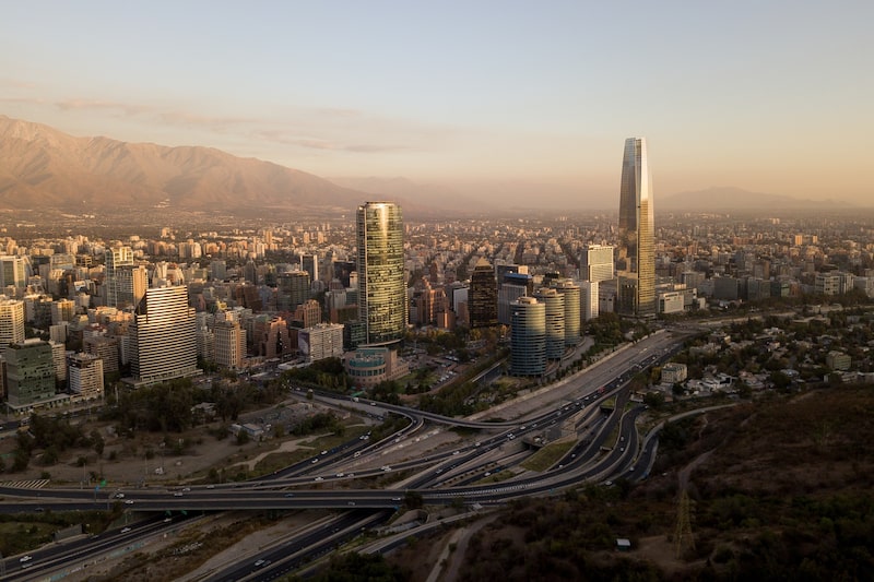 La actividad económica de Chile cerró 2025 con un repunte mensual mayor al previsto. La actividad económica de Chile cerró 2025 con un repunte mensual mayor al previsto.