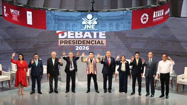 Perú acude a las urnas para elegir presidente y Congreso bicameral en busca de estabilidad Perú acude a las urnas para elegir presidente y Congreso bicameral en busca de estabilidad