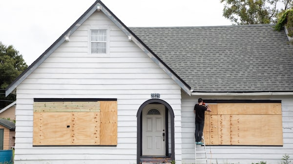 Estados Unidos cierra aeropuertos y escuelas antes de la llegada de huracán Ian Estados Unidos cierra aeropuertos y escuelas antes de la llegada de huracán Ian