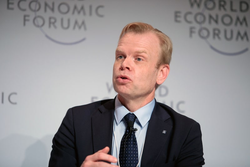 Svein Tore Holsether, presidente e CEO da Yara, disse que Brasil continuará a desempenhar um papel essencial na agenda de crescimento e que a venda permite que o crescimento seja conduzido com um foco downstream mais nítido Svein Tore Holsether, presidente e CEO da Yara, disse que Brasil continuará a desempenhar um papel essencial na agenda de crescimento e que a venda permite que o crescimento seja conduzido com um foco downstream mais nítido