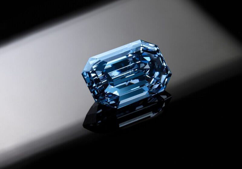 De Beers 15-Carat Blue Diamond. De Beers 15-Carat Blue Diamond.