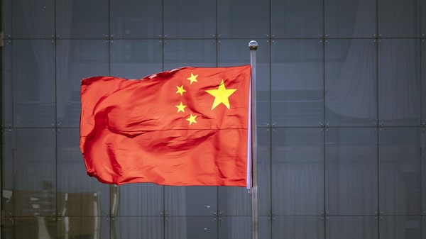 Inversores mundiales huyen de China por temor a que riesgos eclipsen beneficios Inversores mundiales huyen de China por temor a que riesgos eclipsen beneficios