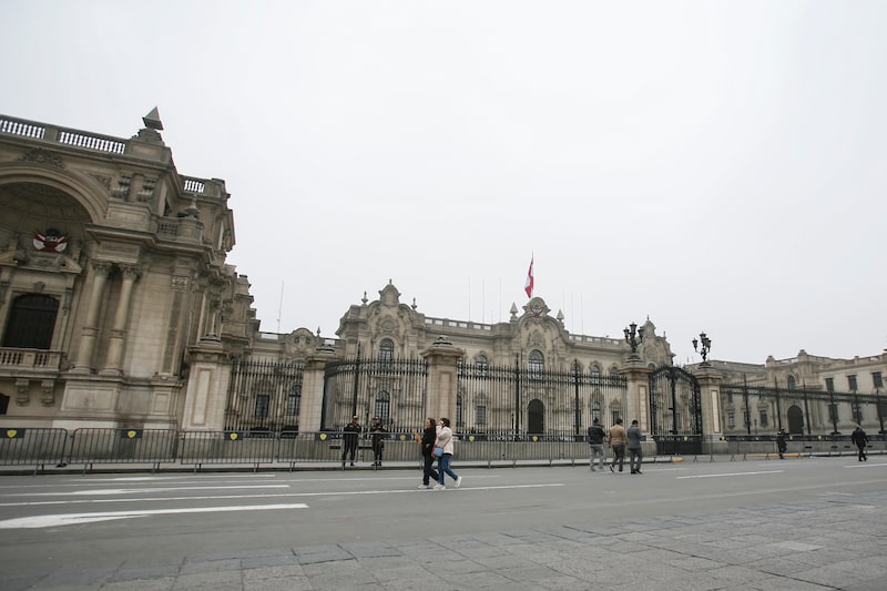 Perú ordena clases virtuales y despeja calles de Lima para Biden y Xi Perú ordena clases virtuales y despeja calles de Lima para Biden y Xi