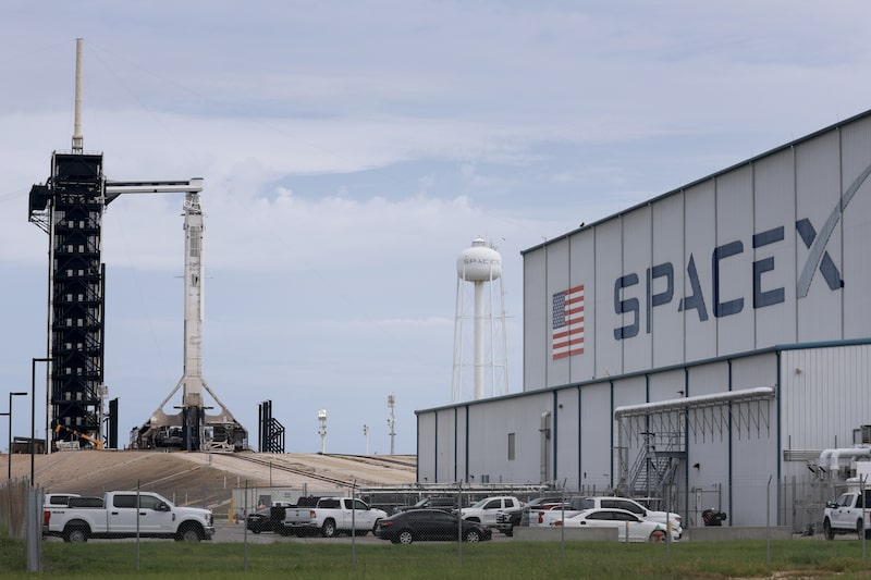 SpaceX Prepares To For Its Crewed Polaris Dawn Mission SpaceX Prepares To For Its Crewed Polaris Dawn Mission