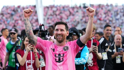 Nu pone su marca en el estadio y la camiseta del equipo de Lionel Messi para crecer en EE.UU. Nu pone su marca en el estadio y la camiseta del equipo de Lionel Messi para crecer en EE.UU.