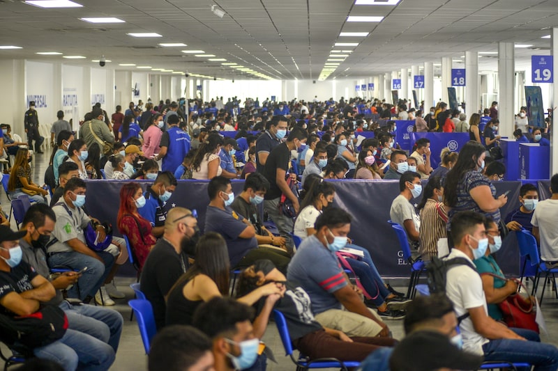 El BCR mencionó a las campañas de vacunación masivas como uno de los factores que permitió a la economía de El Salvador crecer 10,3% en 2021. El BCR mencionó a las campañas de vacunación masivas como uno de los factores que permitió a la economía de El Salvador crecer 10,3% en 2021.