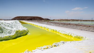 Récord de ventas de la chilena SQM amplía exceso mundial de litio Récord de ventas de la chilena SQM amplía exceso mundial de litio