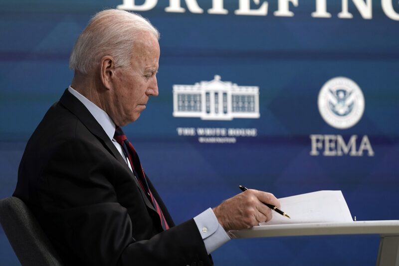 El presidente de Estados Unidos, Joe Biden, durante una sesión informativa virtual sobre el huracán Ida en la Casa Blanca en Washington, D.C., el lunes 30 de agosto de 2021. Fotógrafo: Yuri Gripas/Abaca/Bloomberg El presidente de Estados Unidos, Joe Biden, durante una sesión informativa virtual sobre el huracán Ida en la Casa Blanca en Washington, D.C., el lunes 30 de agosto de 2021. Fotógrafo: Yuri Gripas/Abaca/Bloomberg