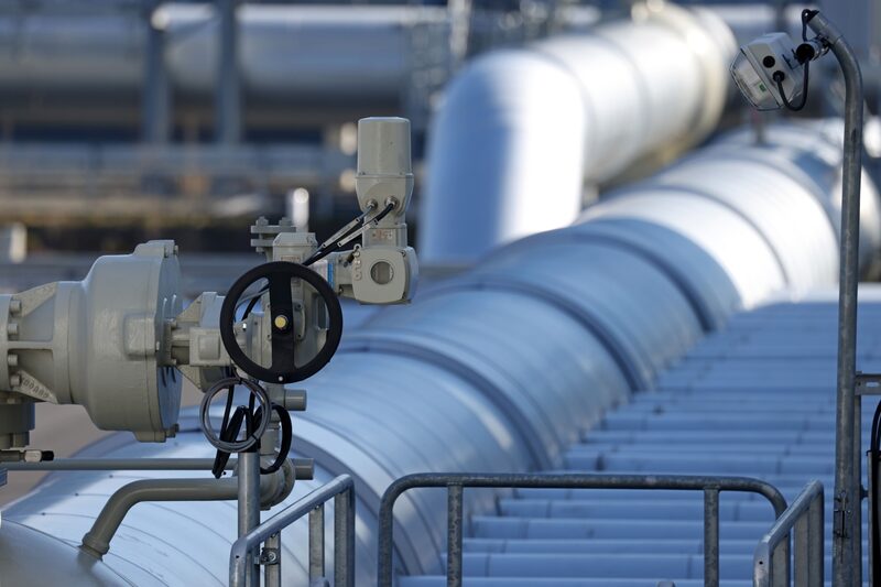 As medidas mais recentes incluem um corte de 90% nas tarifas de gás natural e eletricidade até meados de 2023 As medidas mais recentes incluem um corte de 90% nas tarifas de gás natural e eletricidade até meados de 2023