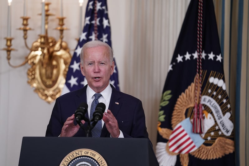 El presidente de EE.UU., Joe Biden, habla antes de firmar la Ley de Reducción de la Inflación de 2022, H.R. 5376, en el Comedor de Estado de la Casa Blanca en Washington, D.C., EE.UU., el martes 16 de agosto de 2022. El presidente de EE.UU., Joe Biden, habla antes de firmar la Ley de Reducción de la Inflación de 2022, H.R. 5376, en el Comedor de Estado de la Casa Blanca en Washington, D.C., EE.UU., el martes 16 de agosto de 2022.