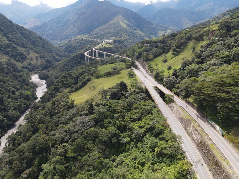 Inversión en infraestructura en riesgo por congelar precios de los peajes Inversión en infraestructura en riesgo por congelar precios de los peajes