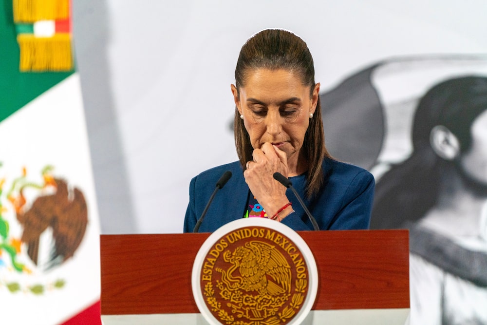 Claudia Sheinbaum, Mexico's president, speaks during a news conference at the National Palace in Mexico City, Mexico, on Monday, Nov. 17, 2025. Sheinbaum called for an investigation into clashes with police during a large weekend protest in the capital, arguing that the anti-government demonstration was co-opted by violent groups. Photographer: Stephania Corpi/Bloomberg Claudia Sheinbaum, Mexico's president, speaks during a news conference at the National Palace in Mexico City, Mexico, on Monday, Nov. 17, 2025. Sheinbaum called for an investigation into clashes with police during a large weekend protest in the capital, arguing that the anti-government demonstration was co-opted by violent groups. Photographer: Stephania Corpi/Bloomberg