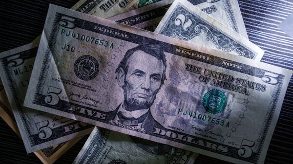 ¿Qué pasa con el dólar en Chile? Los tres factores a seguir con atención ¿Qué pasa con el dólar en Chile? Los tres factores a seguir con atención