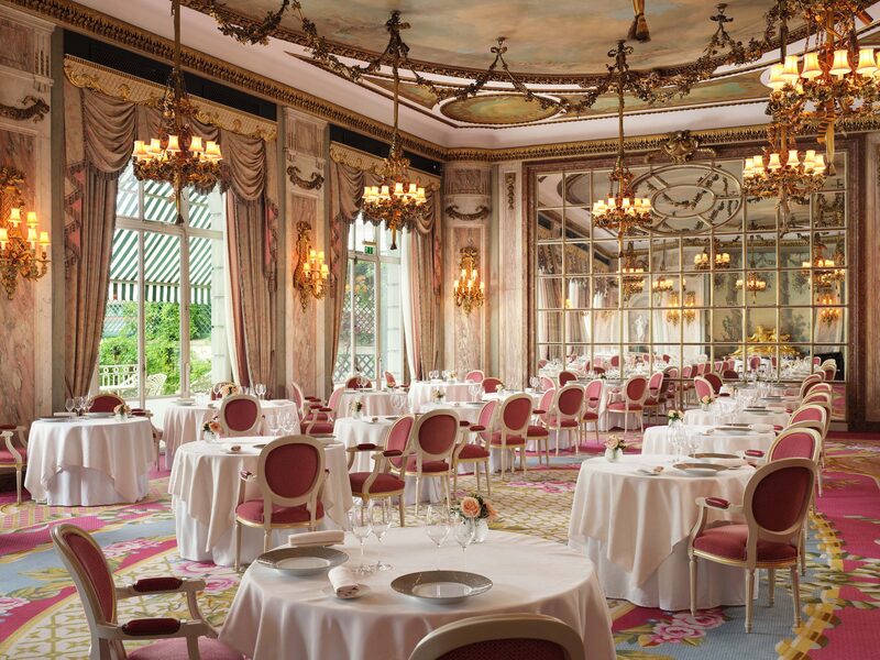 O cardápio do Ritz London é liderado pelo chef John Williams e traz clássicos como o bife Wellington O cardápio do Ritz London é liderado pelo chef John Williams e traz clássicos como o bife Wellington
