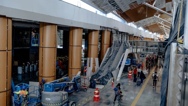 Entre goteiras e caos operacional, México acelera obras em aeroporto antes da Copa Entre goteiras e caos operacional, México acelera obras em aeroporto antes da Copa