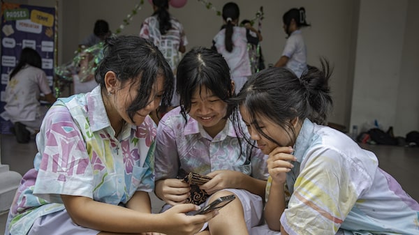 Por que proibir o acesso de crianças e adolescentes às redes sociais não é suficiente Por que proibir o acesso de crianças e adolescentes às redes sociais não é suficiente