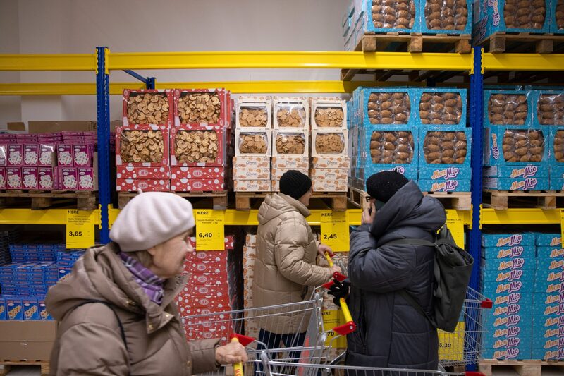 Ante compradores más exigentes la industria afina estrategias de cara al próximo año. (Nota con fines ilustrativos). Ante compradores más exigentes la industria afina estrategias de cara al próximo año. (Nota con fines ilustrativos).