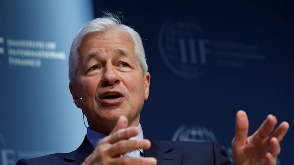 “Aterrizaje suave” para economía de EE.UU. es improbable, según CEO de JPMorgan “Aterrizaje suave” para economía de EE.UU. es improbable, según CEO de JPMorgan