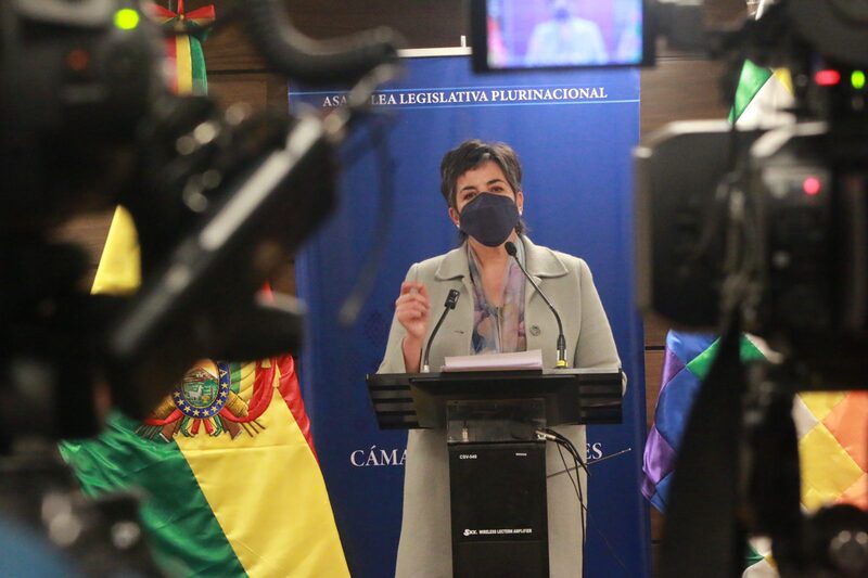 Cecilia Requena, senadora por el departamento de La Paz por Comunidad Ciudadana. Cecilia Requena, senadora por el departamento de La Paz por Comunidad Ciudadana.