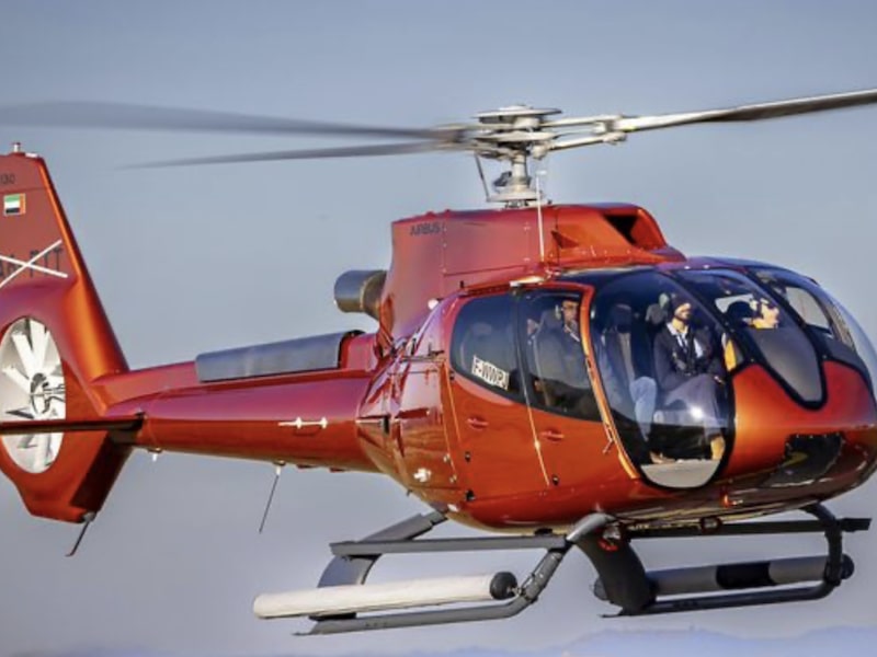 O H130 é um helicóptero versátil, com uma cabine ampla que pode ser adaptada de acordo com a missão. Membro da família Esquilo, os modelos representam mais de 30% da frota de helicópteros em serviço no Brasil, e já acumulou mais de 40 milhões de horas de voo. O H130 é um helicóptero versátil, com uma cabine ampla que pode ser adaptada de acordo com a missão. Membro da família Esquilo, os modelos representam mais de 30% da frota de helicópteros em serviço no Brasil, e já acumulou mais de 40 milhões de horas de voo.