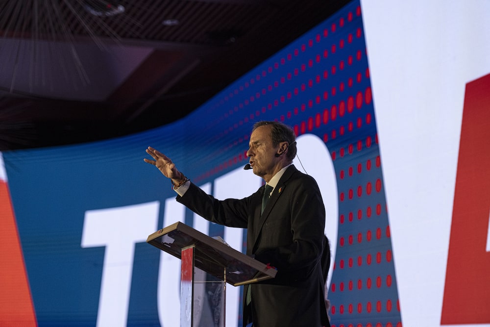 Jorge "Tuto" Quiroga durante un mitin de la noche electoral en La Paz. Jorge "Tuto" Quiroga durante un mitin de la noche electoral en La Paz.