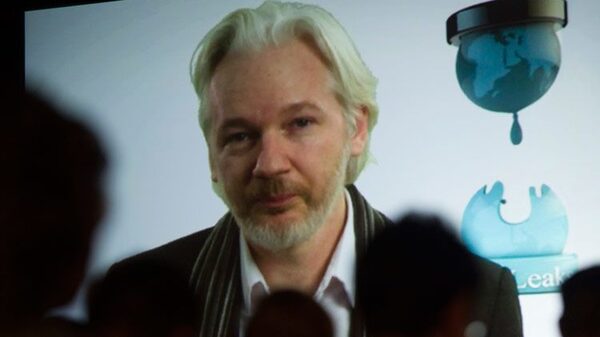 Assange, un paso más cerca de la extradición a EE.UU. tras decisión del Reino Unido Assange, un paso más cerca de la extradición a EE.UU. tras decisión del Reino Unido