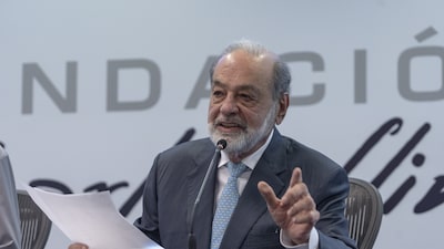 Bilionário Carlos Slim aumenta a aposta no petróleo com onda de aquisições Bilionário Carlos Slim aumenta a aposta no petróleo com onda de aquisições