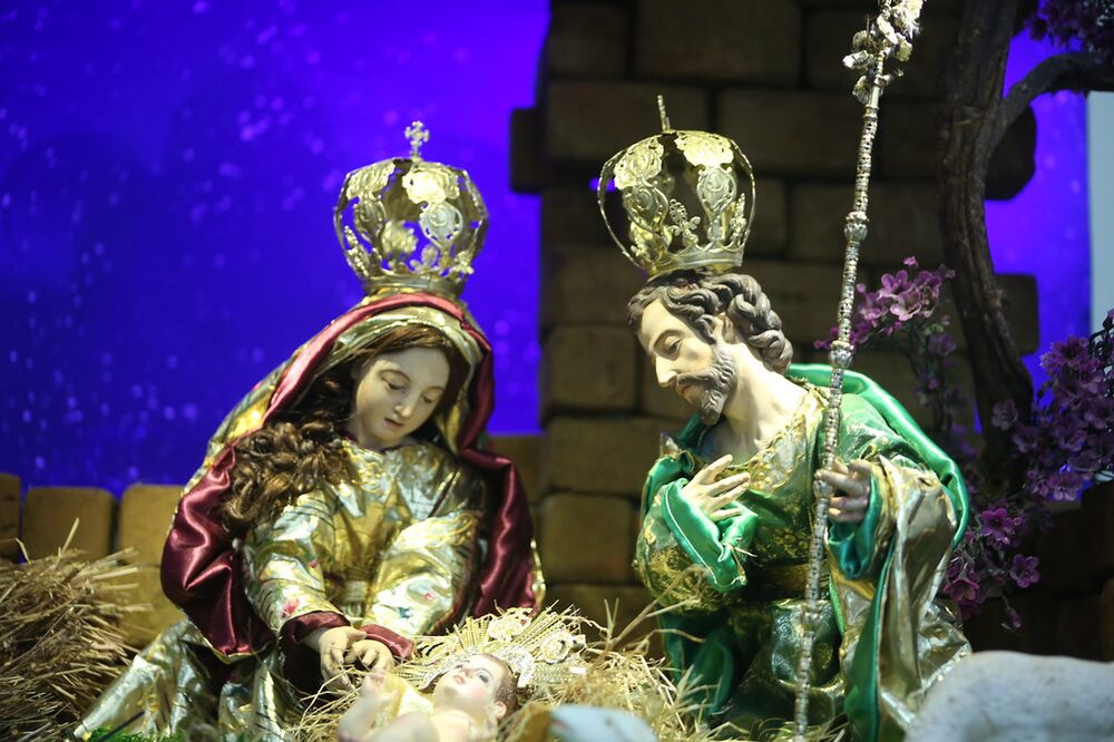 El nacimiento está inspirado en la imaginería barroca de Guatemala y se utilizó una técnica llamada estofado. El nacimiento está inspirado en la imaginería barroca de Guatemala y se utilizó una técnica llamada estofado.