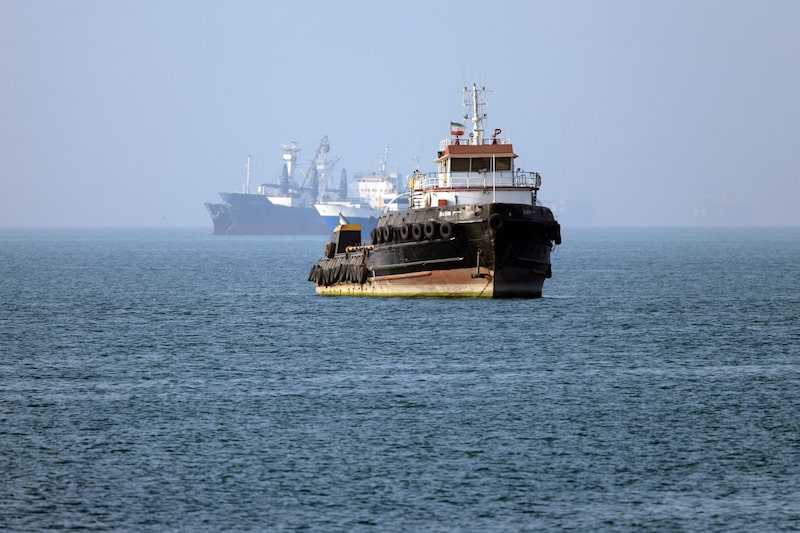 US Boosts Efforts to End Iran War as Trump Suspends Hormuz Plan US Boosts Efforts to End Iran War as Trump Suspends Hormuz Plan
