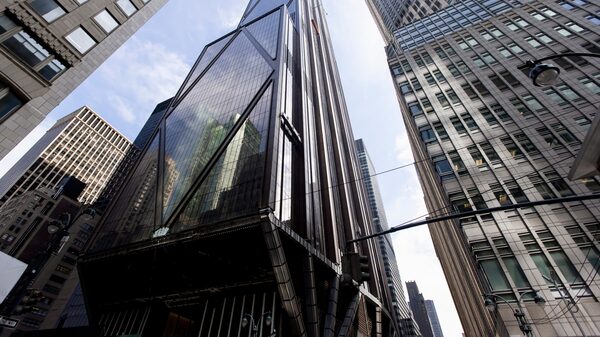 JPMorgan enfrentará demanda por fraude de un hijo a su madre de 85 años JPMorgan enfrentará demanda por fraude de un hijo a su madre de 85 años