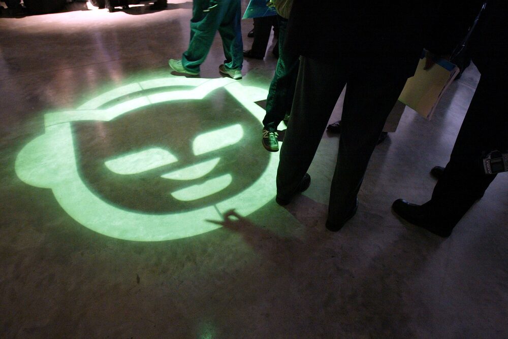 El plan es lanzar su propio token, $NAPSTER, que los aficionados a la música pueden utilizar para comprar entradas y experiencias. (Fotógrafo:: Spencer Platt/Getty Images) El plan es lanzar su propio token, $NAPSTER, que los aficionados a la música pueden utilizar para comprar entradas y experiencias. (Fotógrafo:: Spencer Platt/Getty Images)