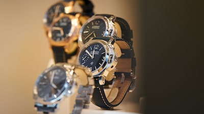 Rolex sob pressão: exportações de relógios de luxo suíços caem com tarifas dos EUA Rolex sob pressão: exportações de relógios de luxo suíços caem com tarifas dos EUA