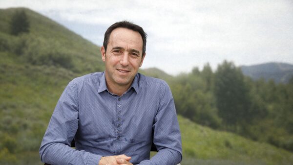 Galperin con empresarios uruguayos: desde las trabas en Argentina a su método de trabajo Galperin con empresarios uruguayos: desde las trabas en Argentina a su método de trabajo