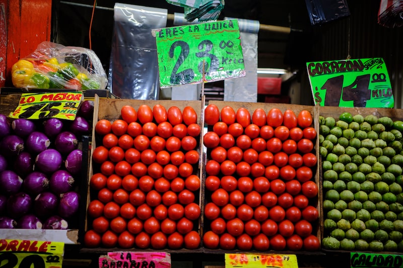 Tomatoes displayed for sale at the retail area of the Central de Abastos market in Mexico City, Mexico, on Saturday, July 12, 2025. The US Commerce Department announced in April it was terminating a long-running agreement with the country's southern neighbor over tomato prices on July 14, which will unleash a 17% levy on the fruits imported from Mexico. Photographer: Mauricio Palos/Bloomberg Tomatoes displayed for sale at the retail area of the Central de Abastos market in Mexico City, Mexico, on Saturday, July 12, 2025. The US Commerce Department announced in April it was terminating a long-running agreement with the country's southern neighbor over tomato prices on July 14, which will unleash a 17% levy on the fruits imported from Mexico. Photographer: Mauricio Palos/Bloomberg