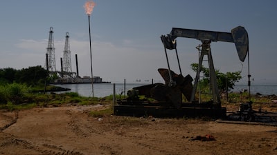 Exbanqueros de Credit Suisse buscan financiar reactivación petrolera en Venezuela Exbanqueros de Credit Suisse buscan financiar reactivación petrolera en Venezuela