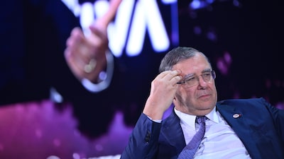 Los CEO petroleros ven un mercado dividido: crudo a la baja y combustibles al alza Los CEO petroleros ven un mercado dividido: crudo a la baja y combustibles al alza