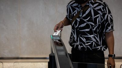 As empresas deveriam pagar mais para os trabalhadores presenciais? As empresas deveriam pagar mais para os trabalhadores presenciais?