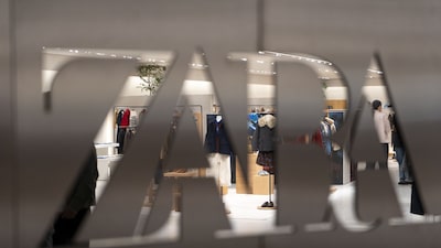Inditex, dueña de Zara, muestra su resistencia con un fuerte aumento de sus ventas Inditex, dueña de Zara, muestra su resistencia con un fuerte aumento de sus ventas