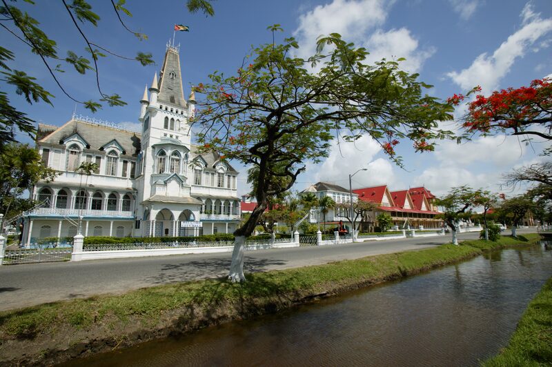 Vista del Ayuntamiento, Georgetown, Guyana. Vista del Ayuntamiento, Georgetown, Guyana.