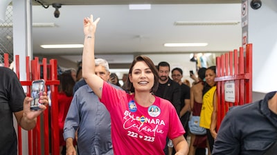 Clã Bolsonaro amplia domínio sobre o Brasil enquanto se aproxima de confronto com o STF Clã Bolsonaro amplia domínio sobre o Brasil enquanto se aproxima de confronto com o STF