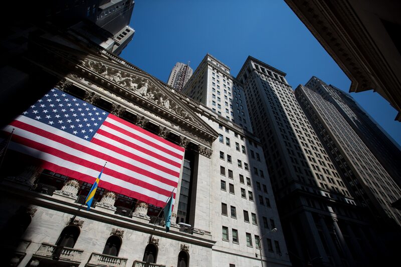 Bolsa de Nova York: rebaixamento ameaça reforçar as preocupações de Wall Street com o mercado de títulos soberanos dos EUA (Foto: Michael Nagle/Bloomberg) Bolsa de Nova York: rebaixamento ameaça reforçar as preocupações de Wall Street com o mercado de títulos soberanos dos EUA (Foto: Michael Nagle/Bloomberg)