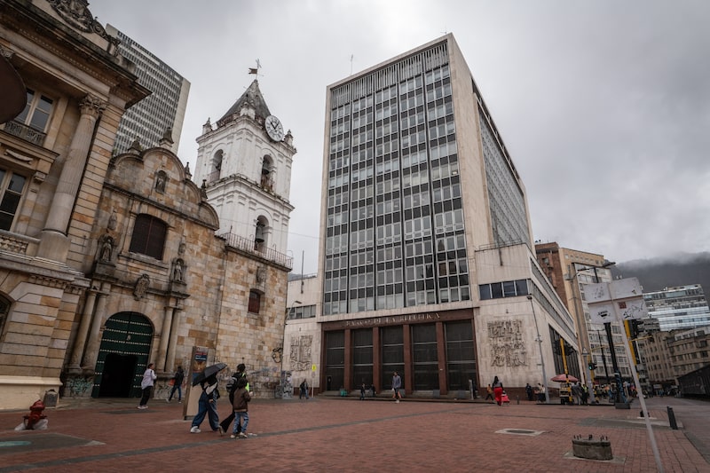 En la fotografía, la sede del banco central colombiano, en el corazón de Bogotá. Fotografía: Nathalia Angarita/Bloomberg. En la fotografía, la sede del banco central colombiano, en el corazón de Bogotá. Fotografía: Nathalia Angarita/Bloomberg.