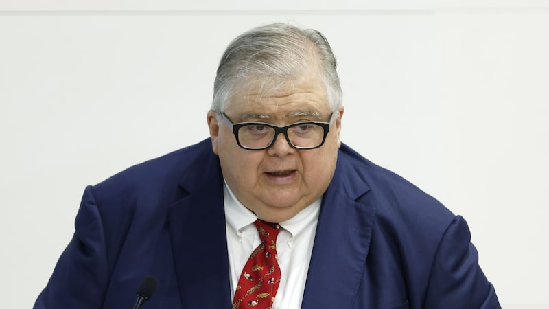 Agustín Carstens: el problema no es el legítimo proteccionismo, sino que sea exagerado Agustín Carstens: el problema no es el legítimo proteccionismo, sino que sea exagerado