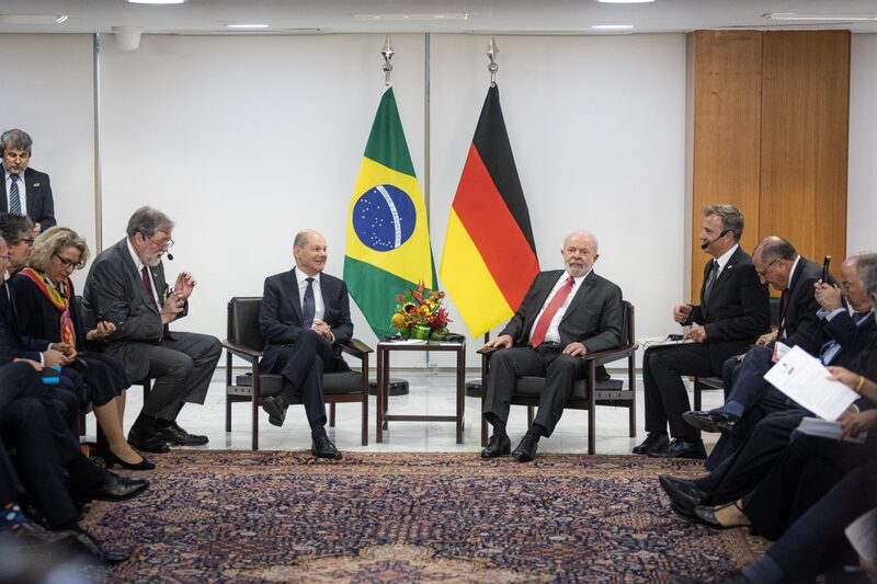 Lula da Silva con el canciller alemán Olaf Scholz Lula da Silva con el canciller alemán Olaf Scholz