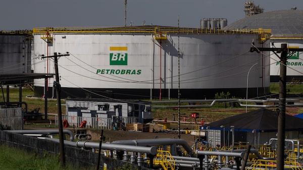 Petrobras encuentra indicios de hidrocarburos en una controvertida zona del Amazonas Petrobras encuentra indicios de hidrocarburos en una controvertida zona del Amazonas