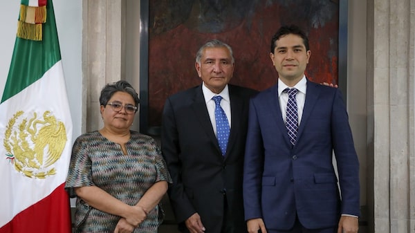 AMLO designa a Antonio Martínez Dagnino como sucesor de Buenrostro en el SAT AMLO designa a Antonio Martínez Dagnino como sucesor de Buenrostro en el SAT