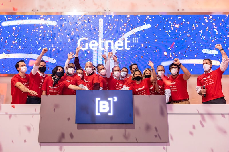 Time da Getnet participa de cerimônia de toque da campainha na abertura do pregão da B3 Time da Getnet participa de cerimônia de toque da campainha na abertura do pregão da B3